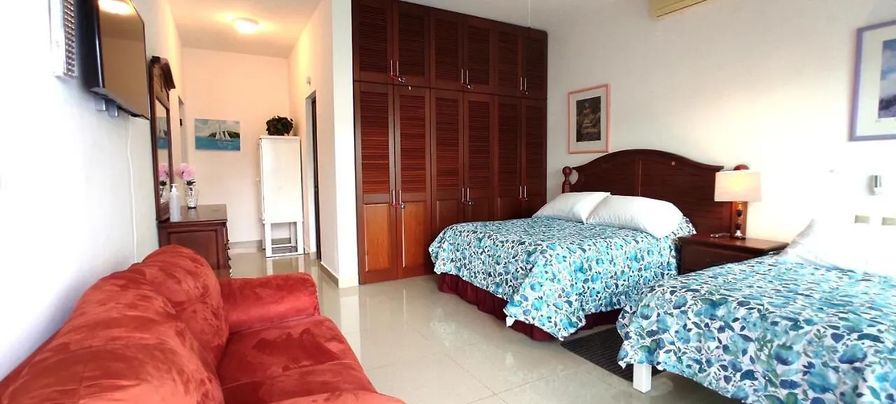 Casa Abril Cozzy Suites Cancún Meksika