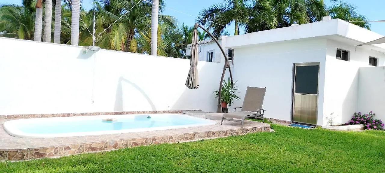 Casa Abril Cozzy Suites Cancún 0*, Cancun Meksika